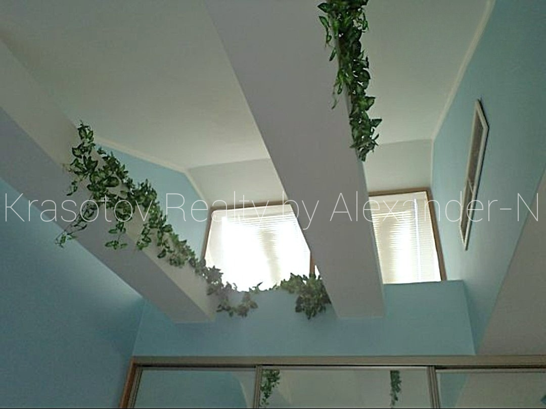 продажа многокомнатной квартиры номер A-173098 в Приморском районе, фото номер 33